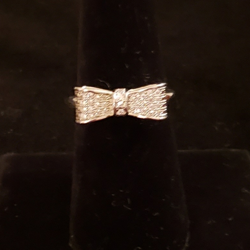 Bow Shaped Fashion Ring